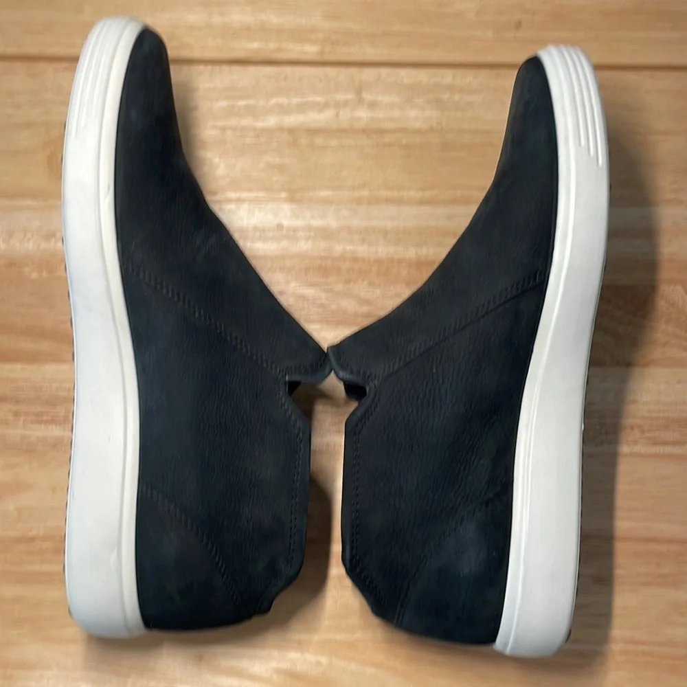 Ecco Soft Nubuck Leather Zip Ankle Boot - Picture 15 of 17